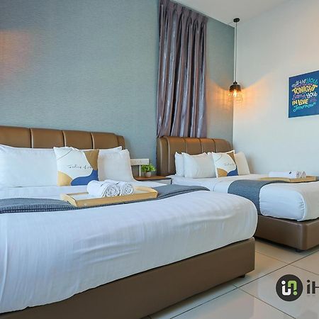 Appartamento Atlantis Executive Melaka By I Housing Esterno foto
